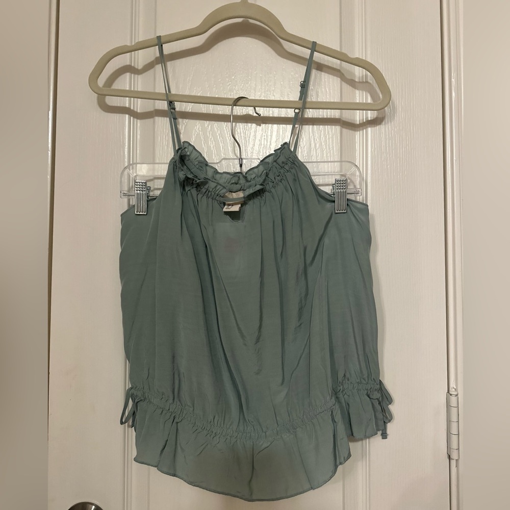 Women strap sleeve shirt